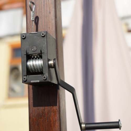 Стационарный зонт наклонный с боковой опорой